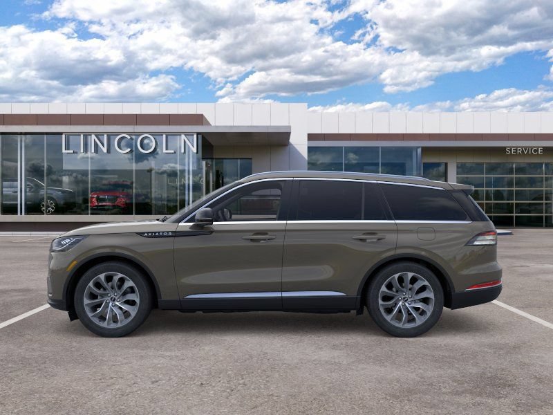 New 2026 Lincoln Aviator AWD image 3