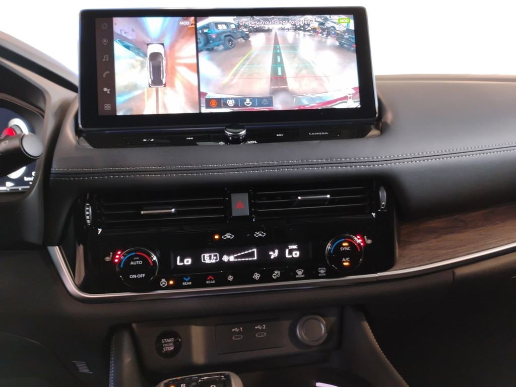 New 2026 Nissan Rogue Platinum w/ Platinum Premium Package image 16