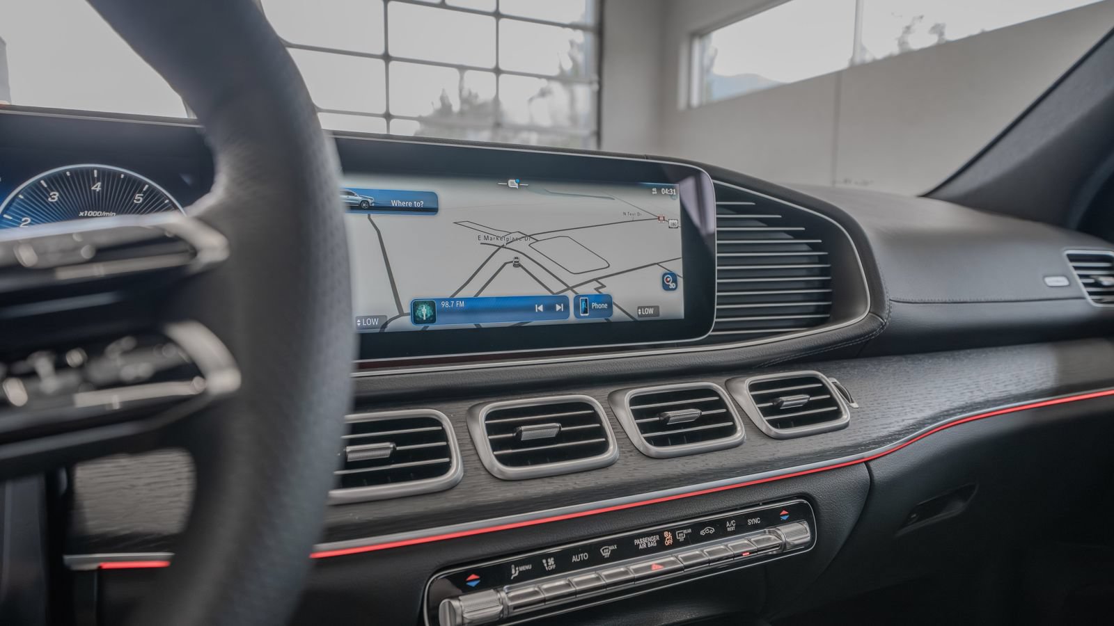 New 2026 Mercedes-Benz GLS 450 4MATIC image 33
