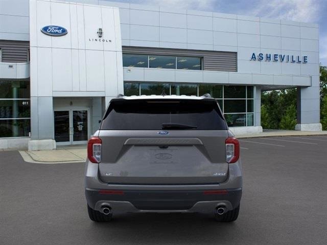 New 2024 Ford Explorer XLT w/ Equipment Group 202A image 5