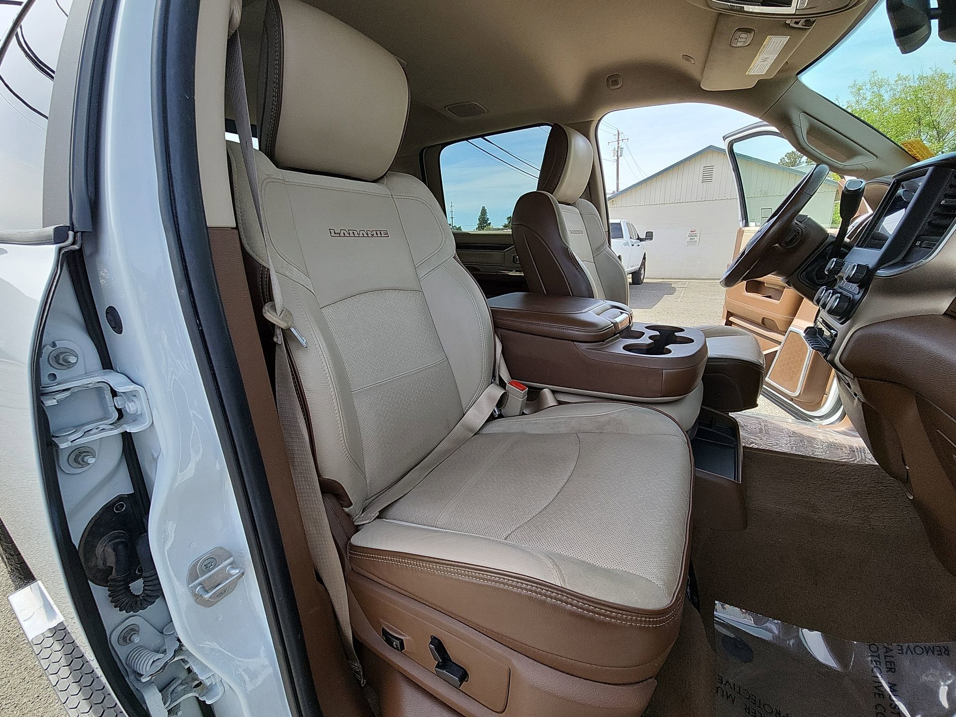 Certified 2020 RAM 3500 Laramie image 24
