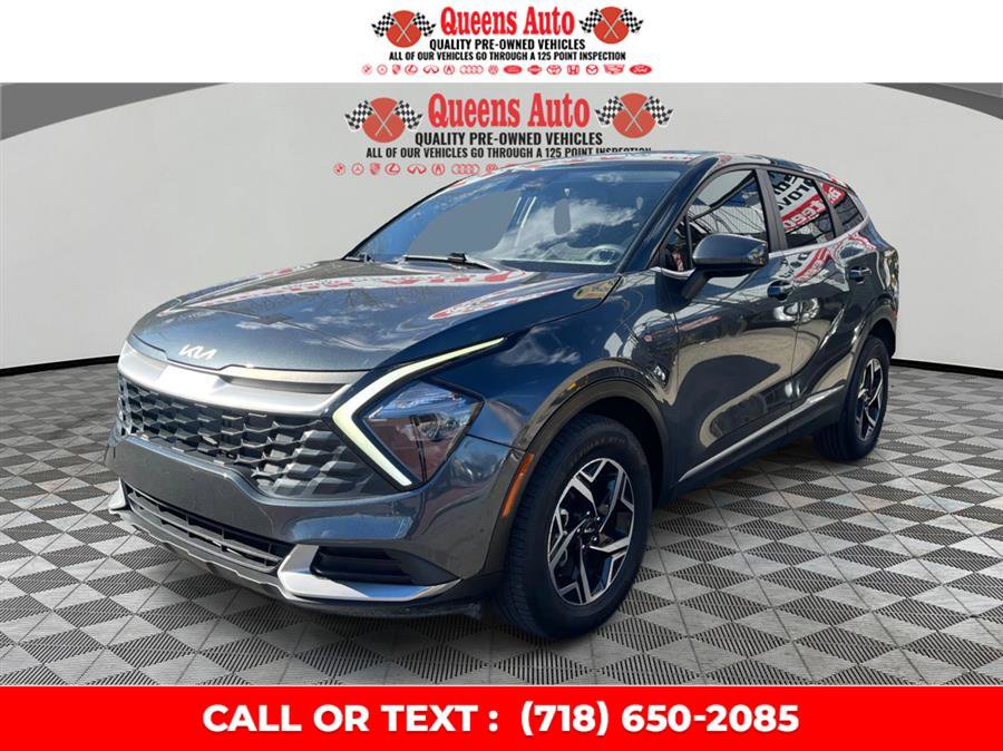 Used 2023 Kia Sportage LX image 2