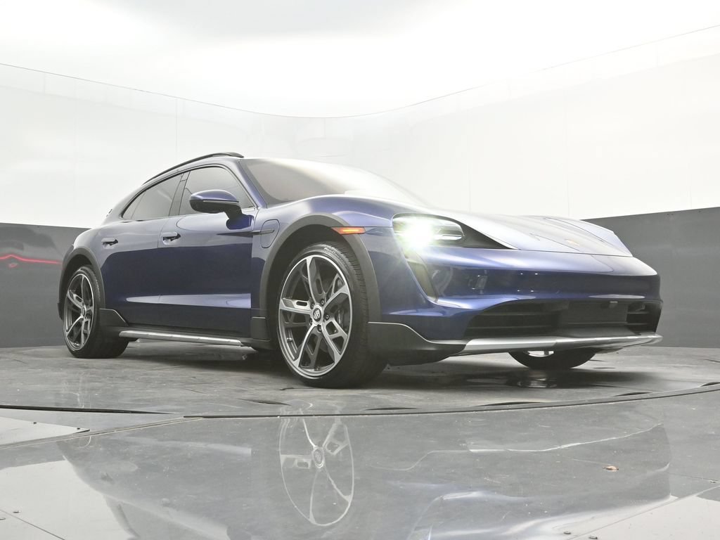 Certified 2023 Porsche Taycan 4 Cross Turismo AWD/4WD image 30