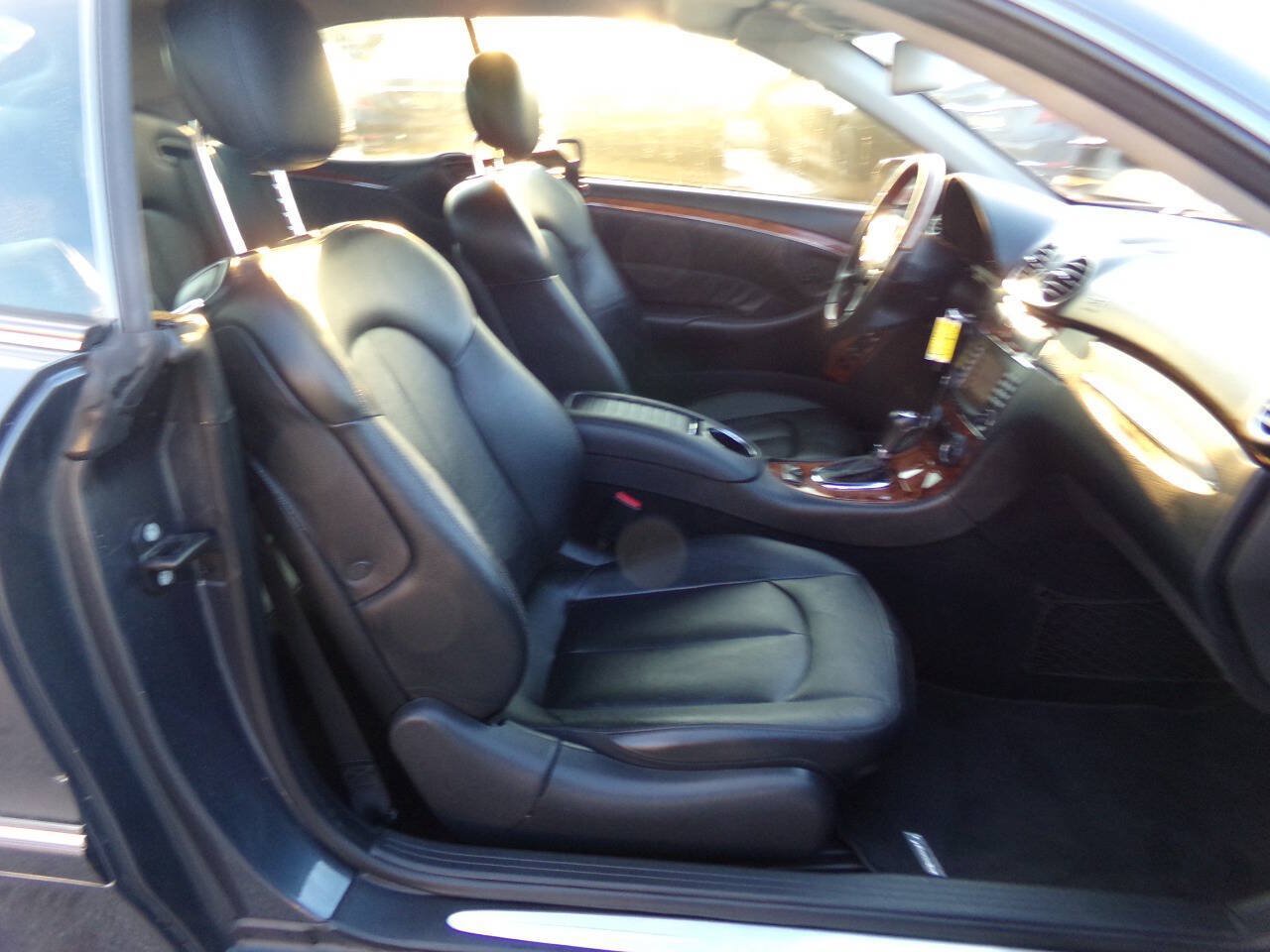 Used 2009 Mercedes-Benz CLK 550 Cabriolet w/ Premium I Pkg image 26