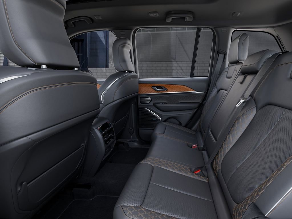 New 2026 Jeep Grand Cherokee Summit image 23