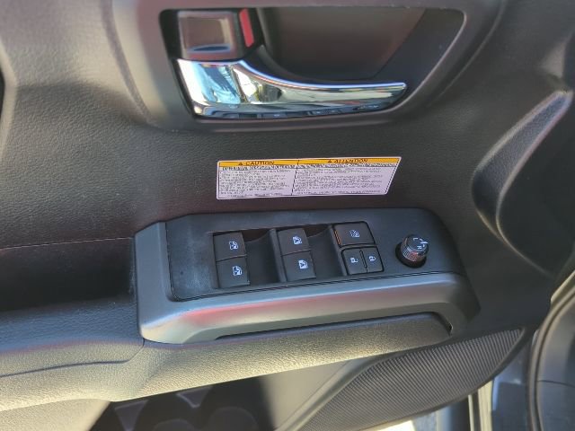 Used 2020 Toyota Tacoma TRD Off-Road image 17