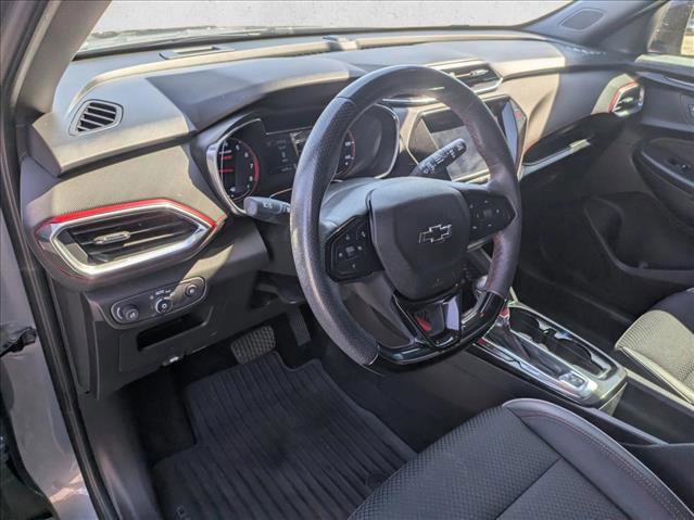 Used 2021 Chevrolet TrailBlazer RS w/ Sun and Liftgate Package FWD image 9
