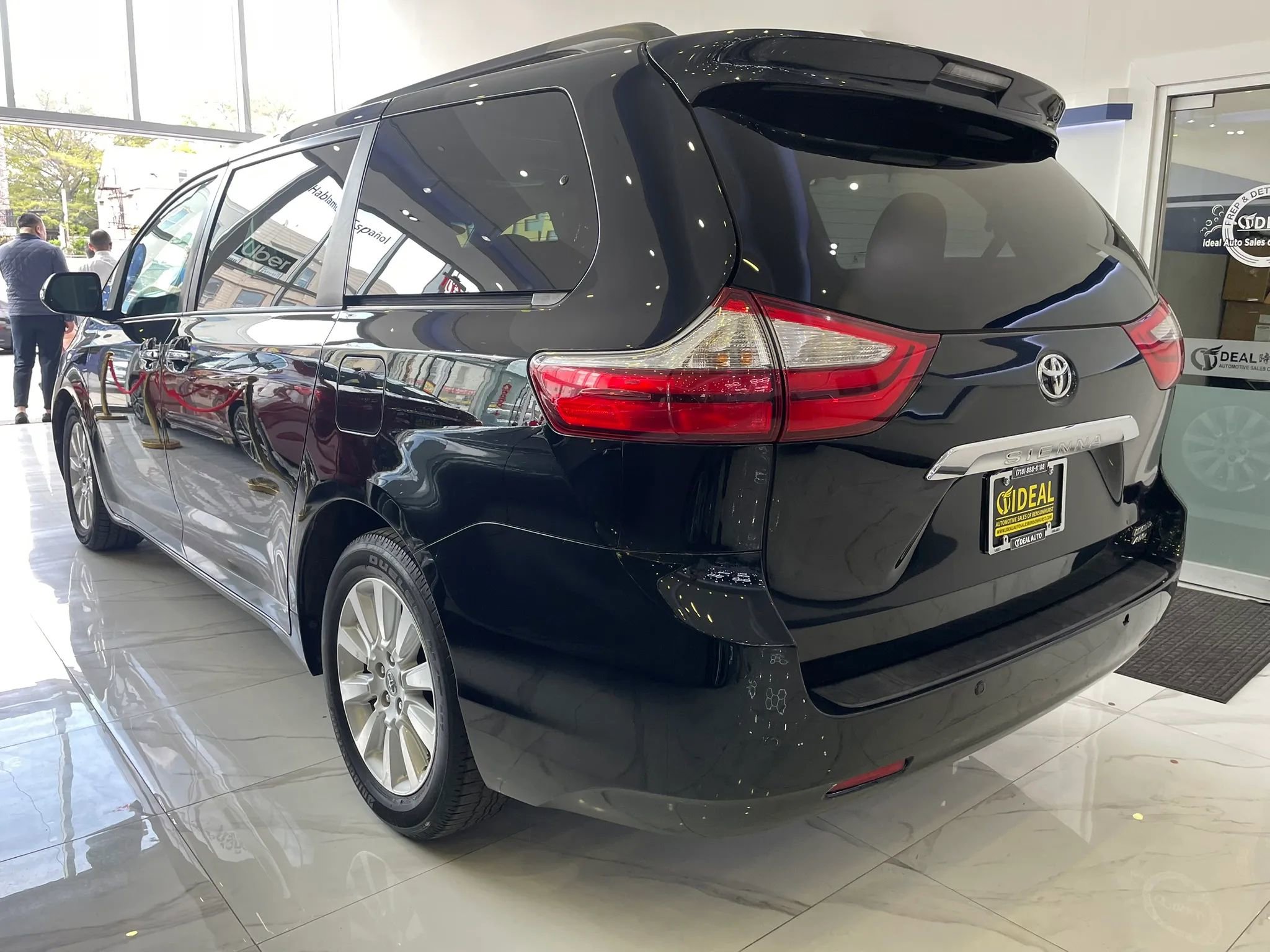 Used 2015 Toyota Sienna Limited Premium AWD/4WD image 5
