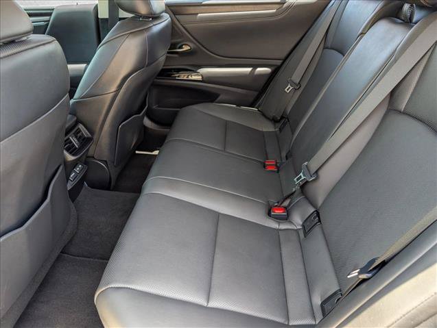Used 2024 Lexus ES 300h w/ Premium Package FWD image 19