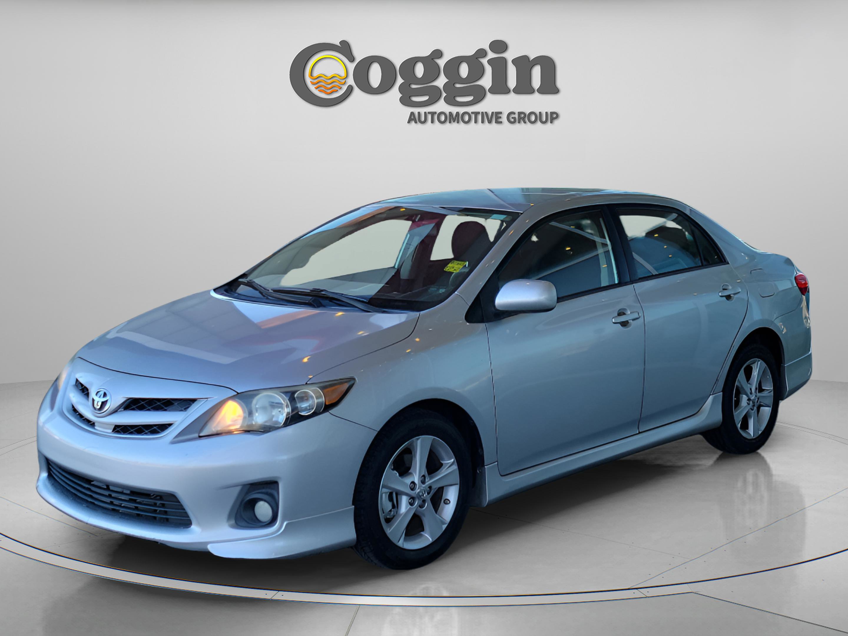 Used 2013 Toyota Corolla S image 3