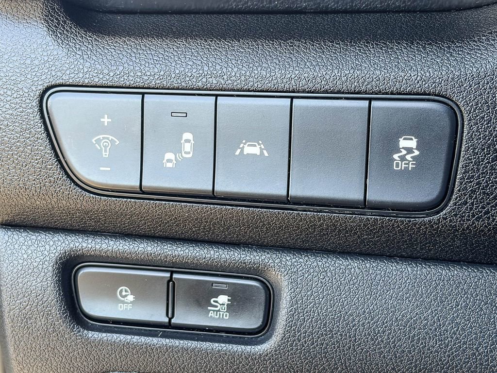 Used 2022 Kia Niro EX image 51