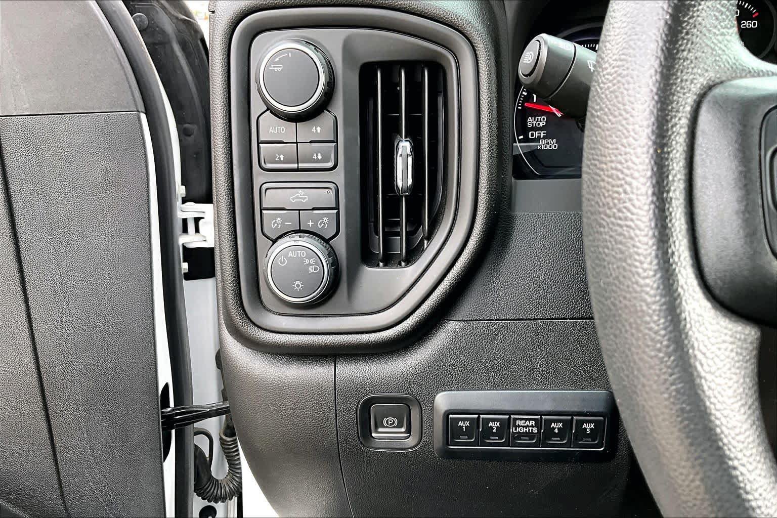 Used 2023 Chevrolet Silverado 1500 W/T w/ WT Value Package AWD/4WD image 36
