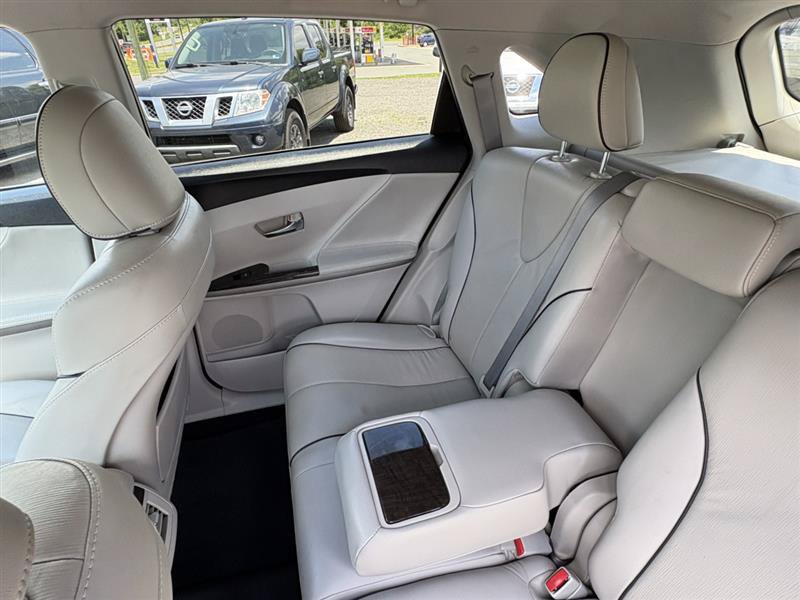 Used 2013 Toyota Venza XLE AWD/4WD image 12