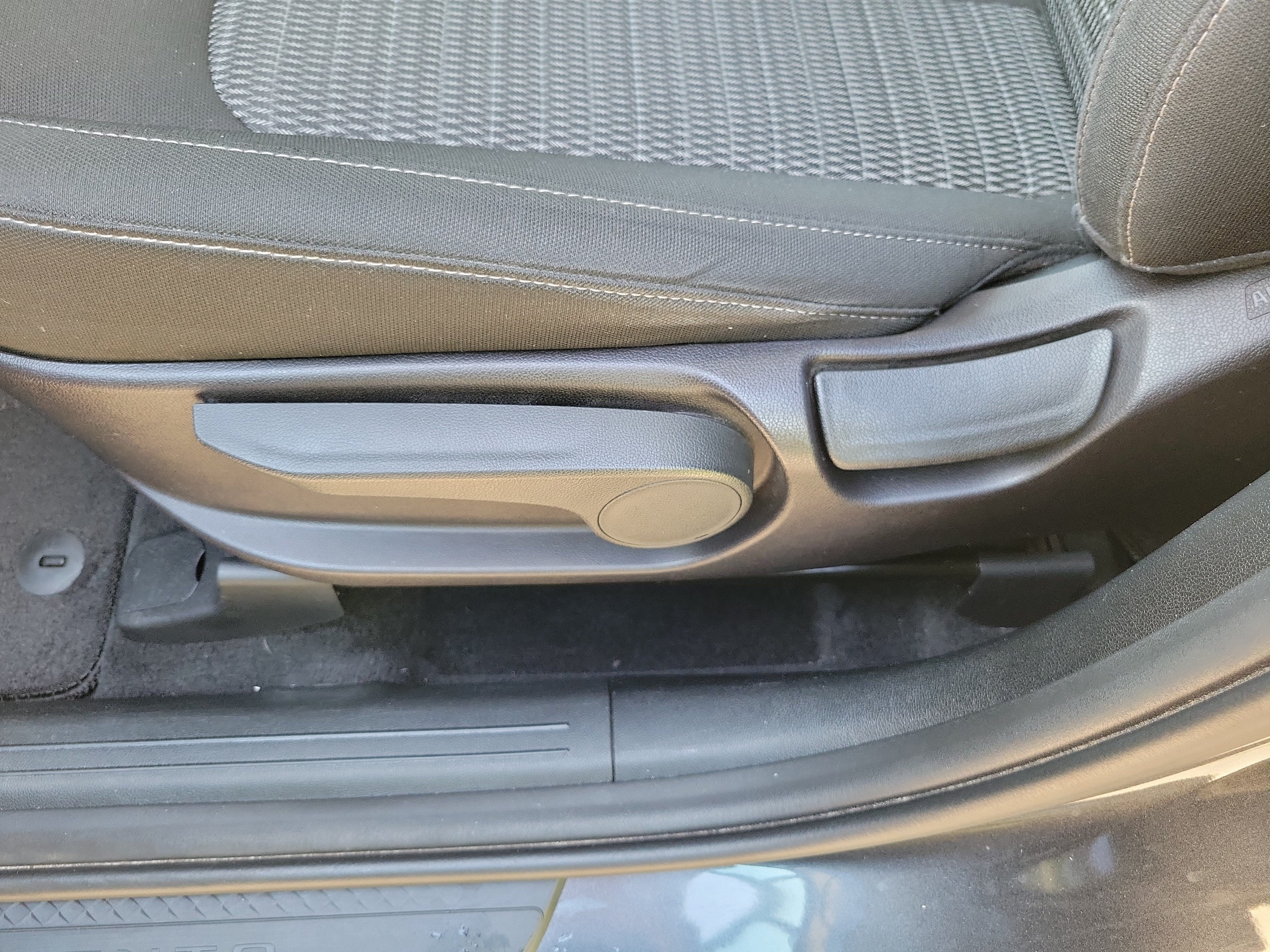 Certified 2022 Kia Sorento LX FWD image 23