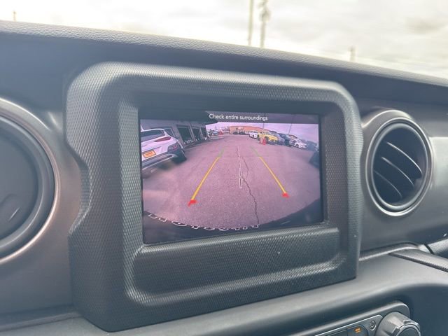 Used 2023 Jeep Wrangler Unlimited AWD/4WD image 30