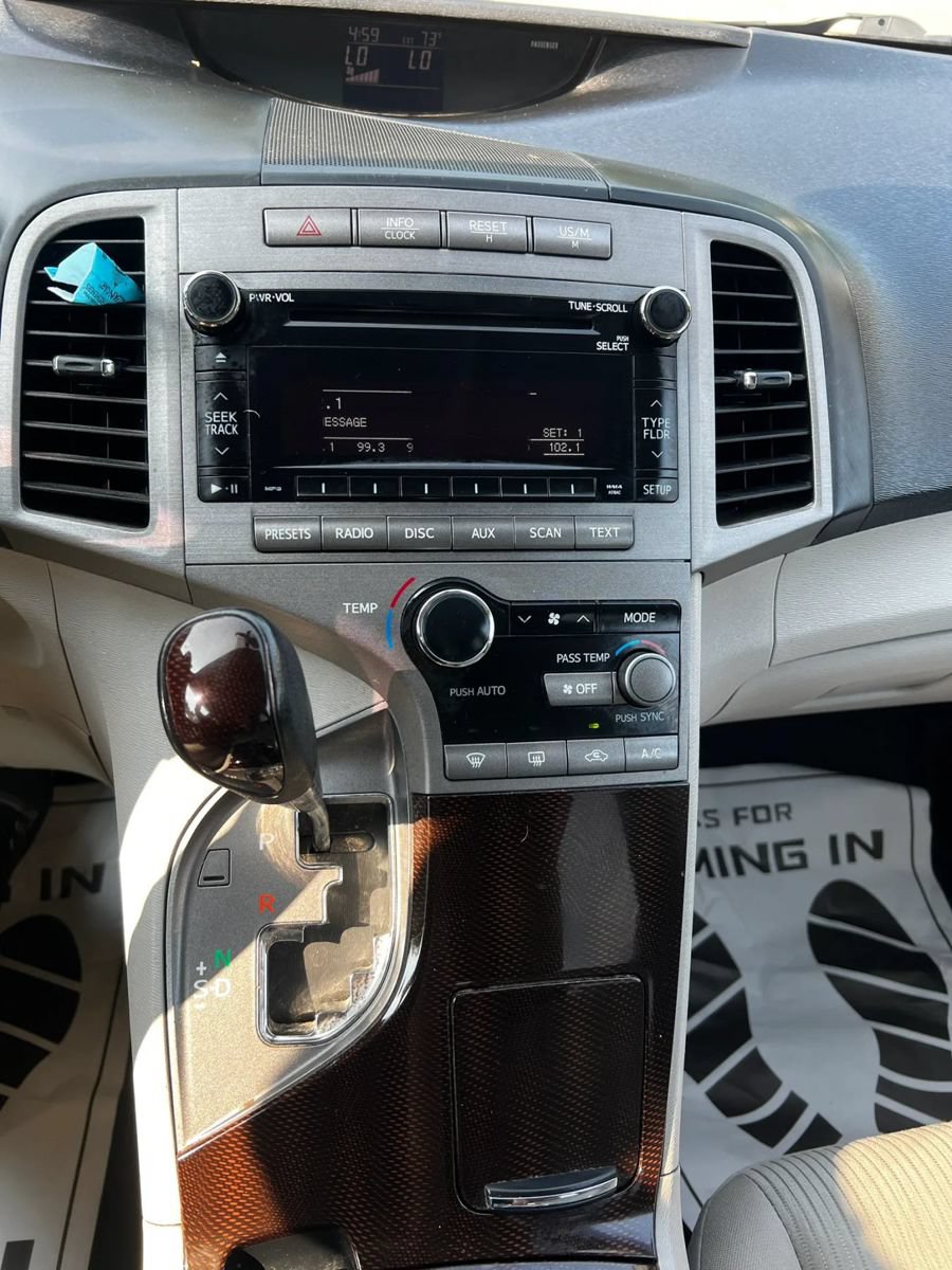 Used 2012 Toyota Venza LE AWD/4WD image 17