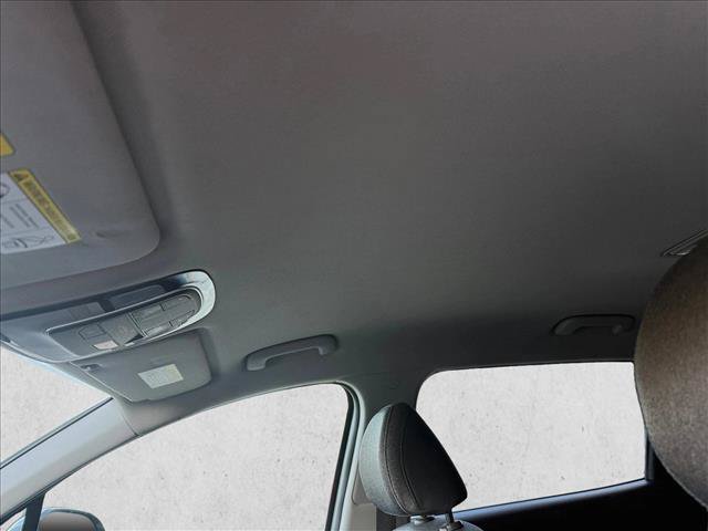 Used 2023 Hyundai Santa Fe SEL FWD image 16