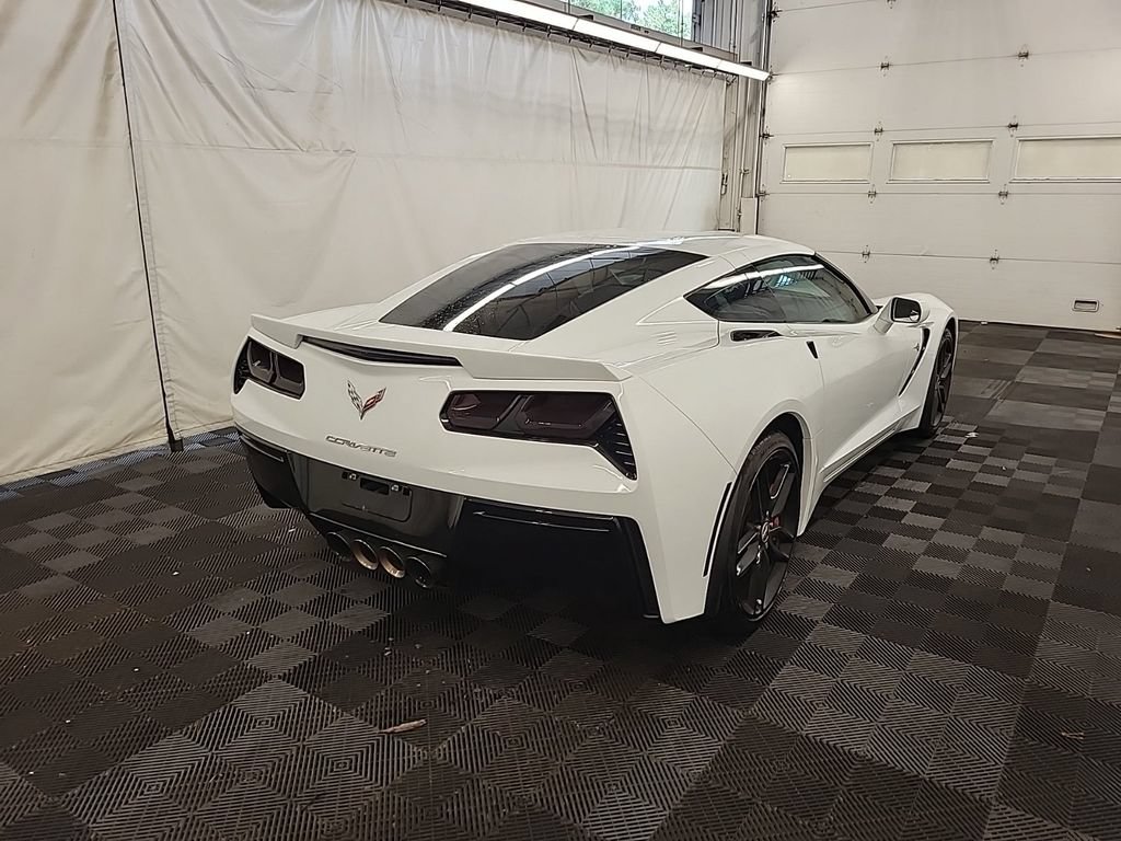 Used 2017 Chevrolet Corvette Stingray Coupe RWD image 6