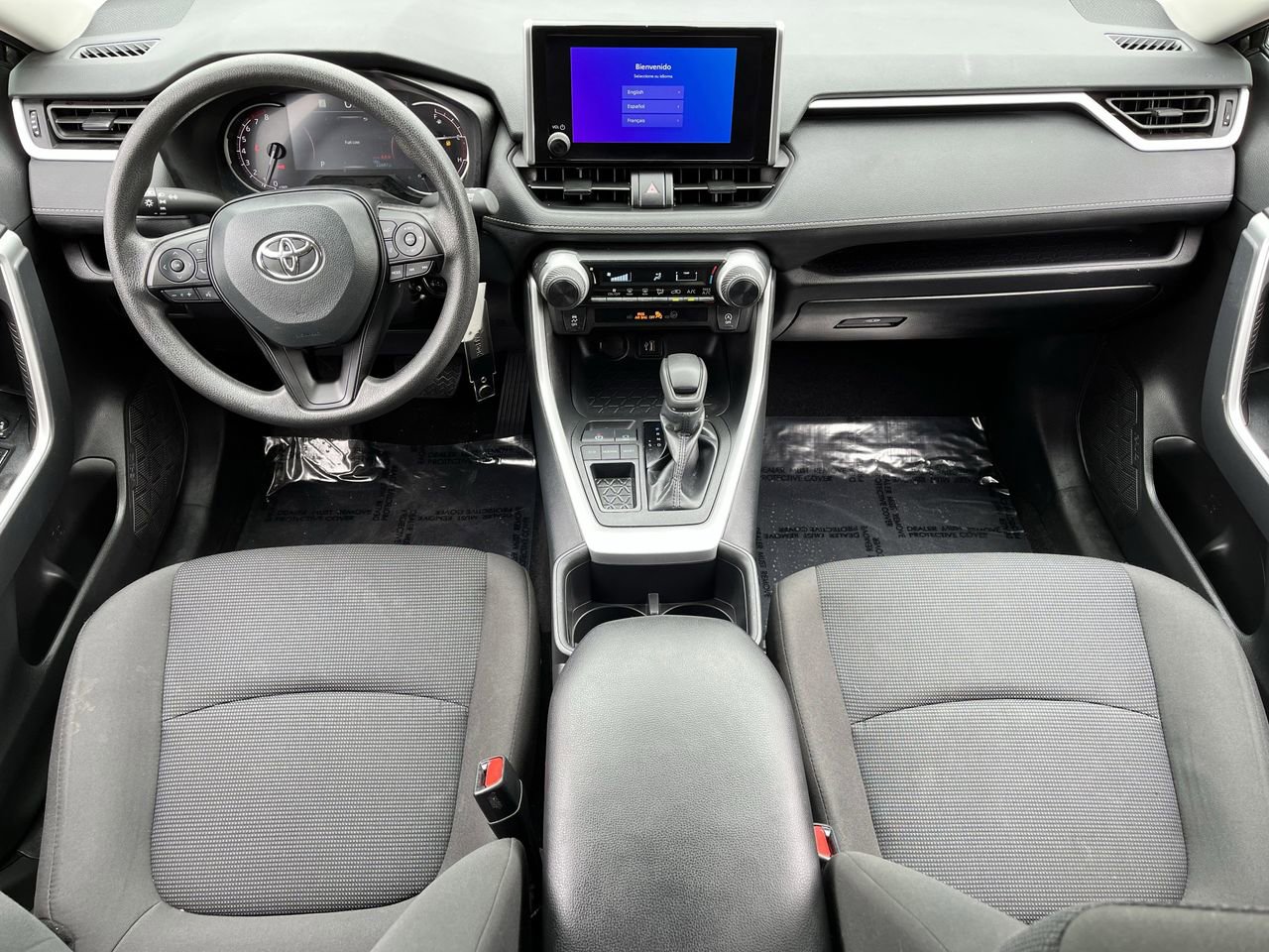 Used 2024 Toyota RAV4 LE FWD image 9