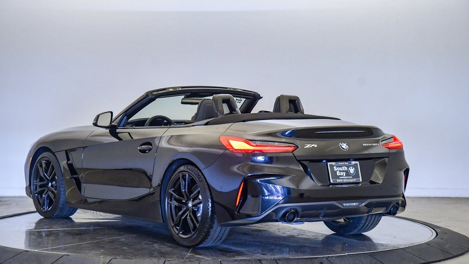Certified 2022 BMW Z4 sDrive30i w/ M Sport Package image 36