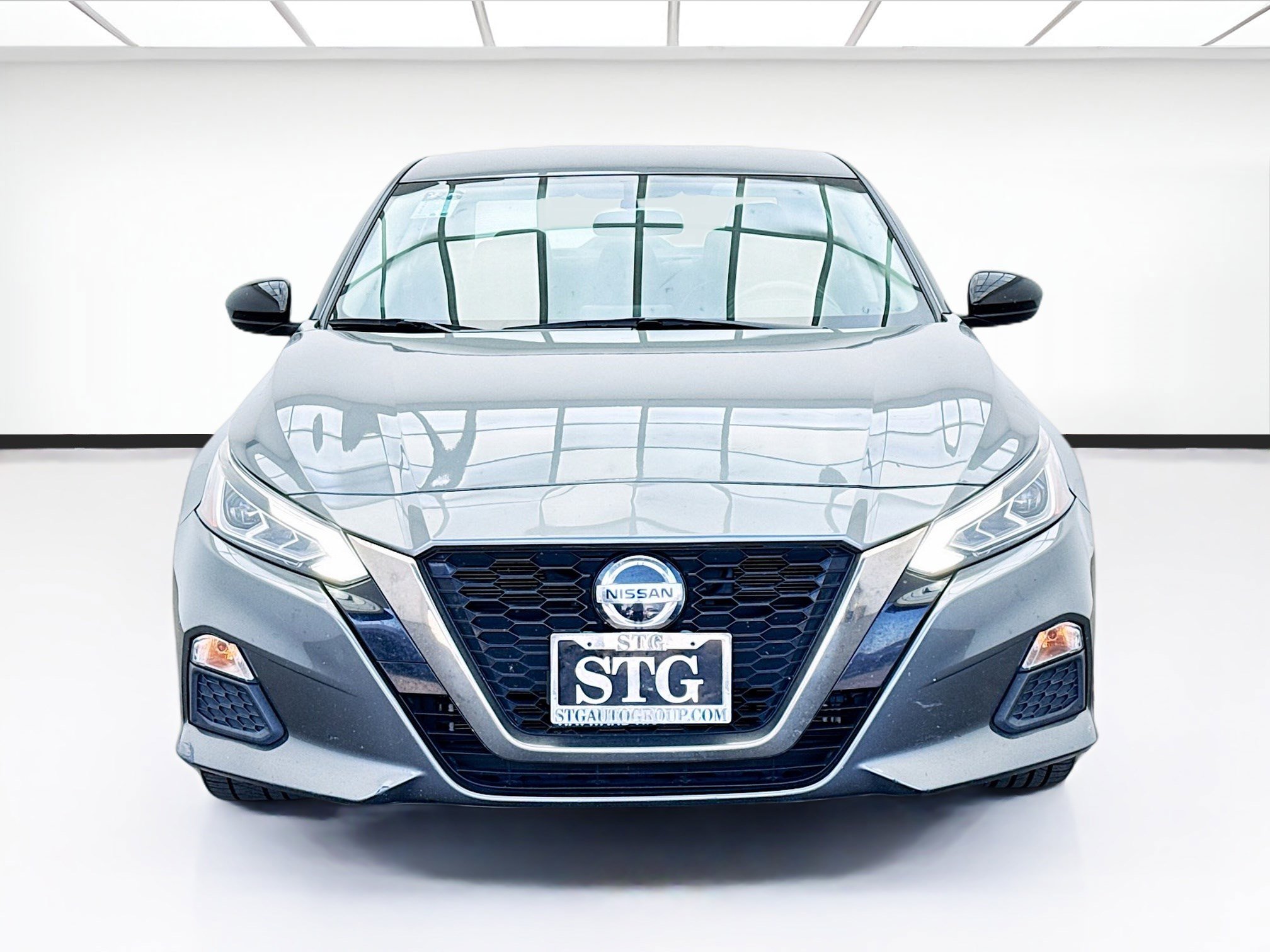 Used 2019 Nissan Altima 2.5 SR image 2