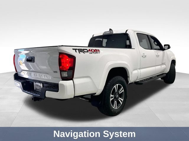 Used 2018 Toyota Tacoma TRD Sport AWD/4WD image 7