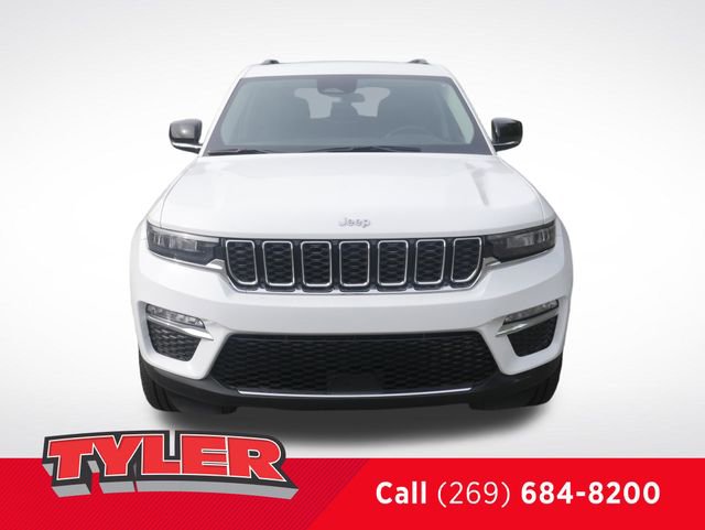 Certified 2023 Jeep Grand Cherokee Limited w/ Trailer Tow Prep Group (B) AWD/4WD image 2