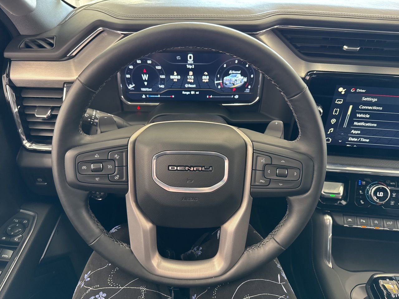 Used 2024 GMC Sierra 1500 Denali w/ Denali Reserve Package image 20