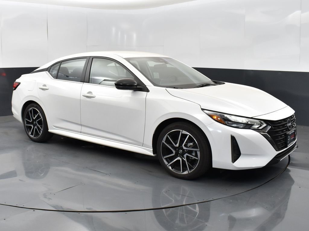 New 2025 Nissan Sentra SR image 5