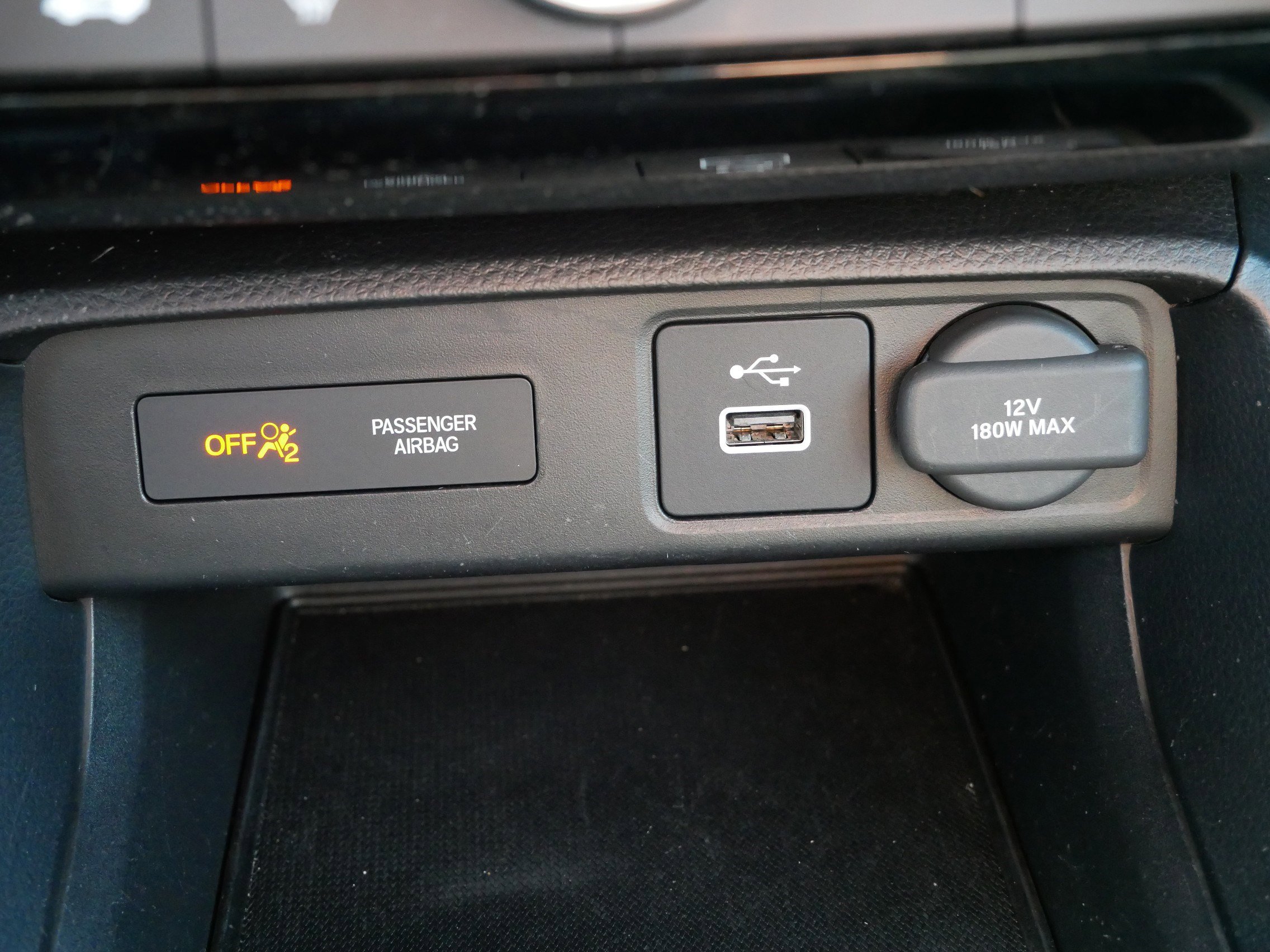 Certified 2022 Honda Civic LX image 32