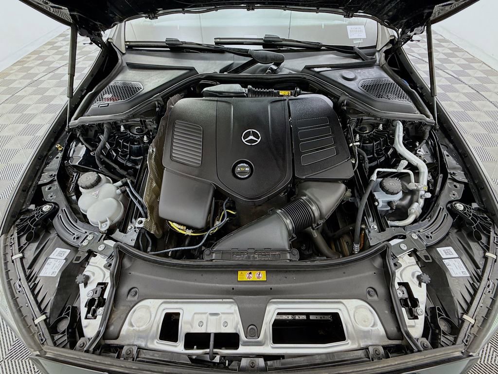 Used 2025 Mercedes-Benz E 350 Sedan image 28