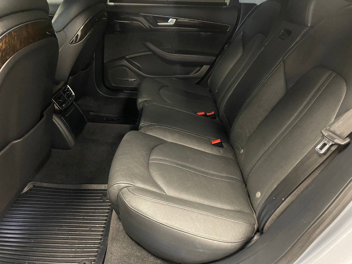 Used 2012 Audi A8 L 4.2 image 17