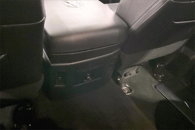 Used 2017 RAM 1500 Sport image 11