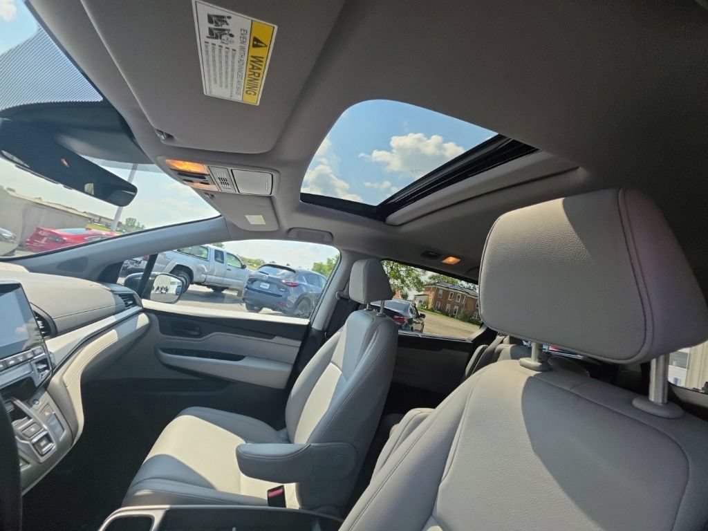Certified 2024 Honda Odyssey EX-L image 13