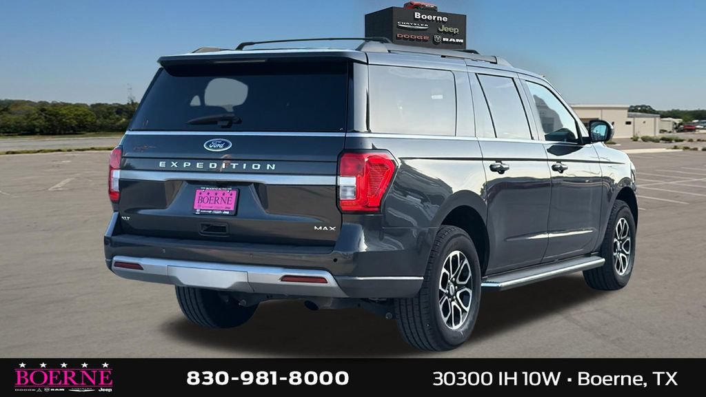 Used 2023 Ford Expedition Max XLT AWD/4WD image 3