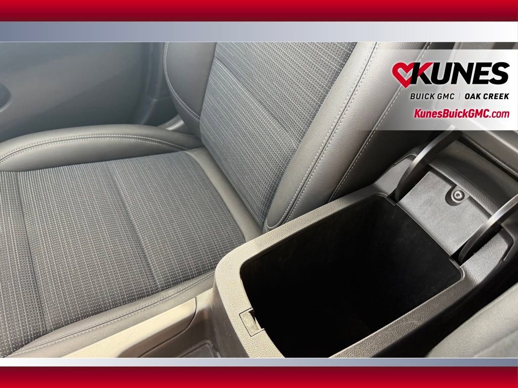 Used 2025 Buick Envista Preferred image 17