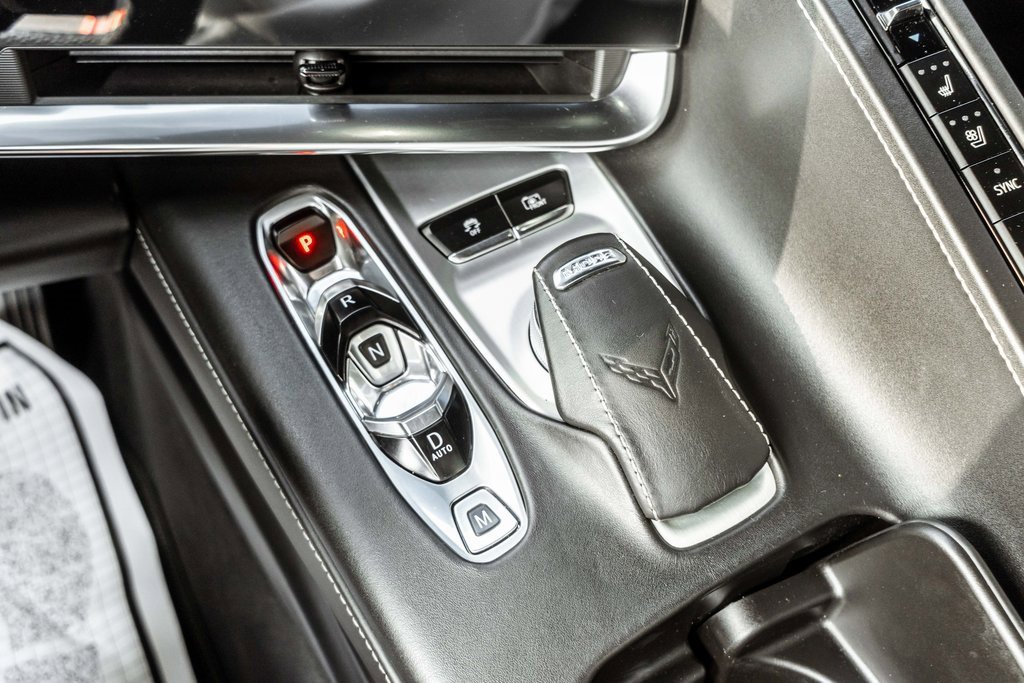 Used 2021 Chevrolet Corvette Stingray Premium Cpe w/ Z51 Performance Package image 22