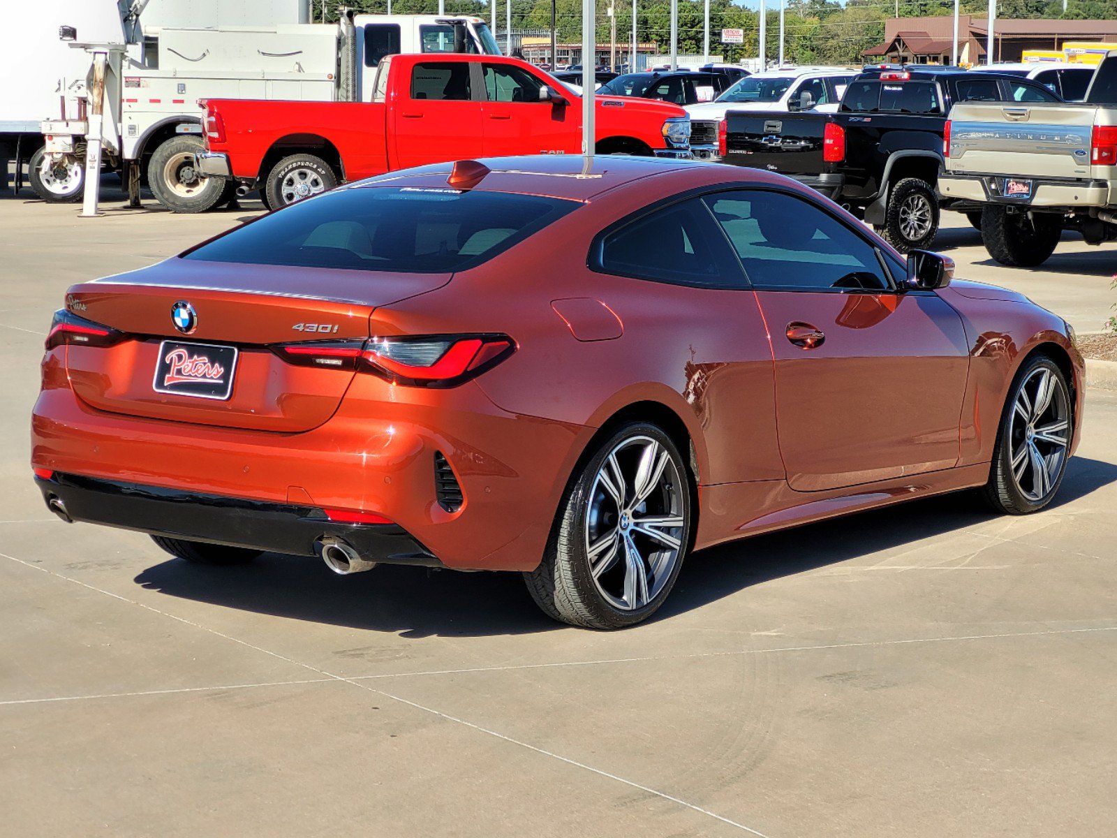 Used 2023 BMW 430i Coupe w/ Premium Package RWD image 4