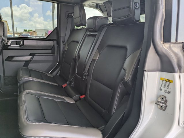 Used 2025 Ford Bronco Outer Banks AWD/4WD image 19