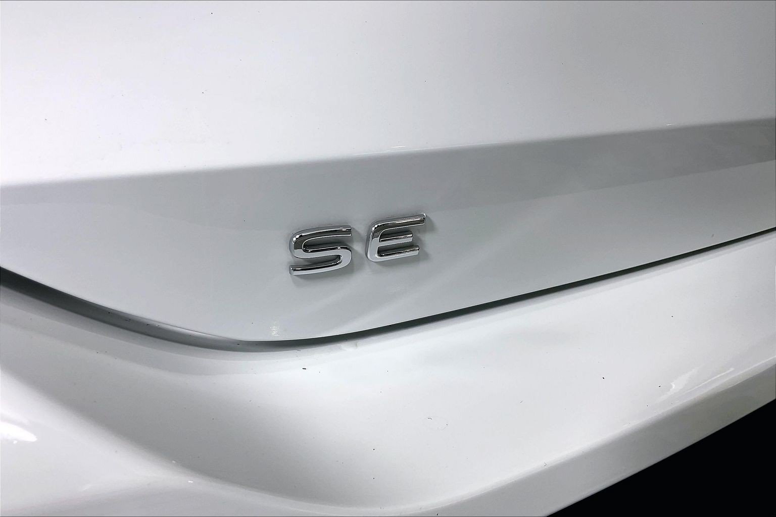 Used 2025 Volkswagen Tiguan SE AWD/4WD image 31