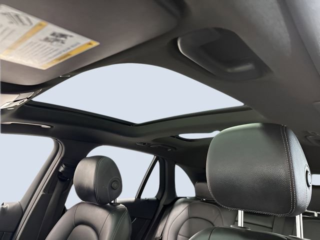 Used 2021 Mercedes-Benz GLC 300 4MATIC image 30