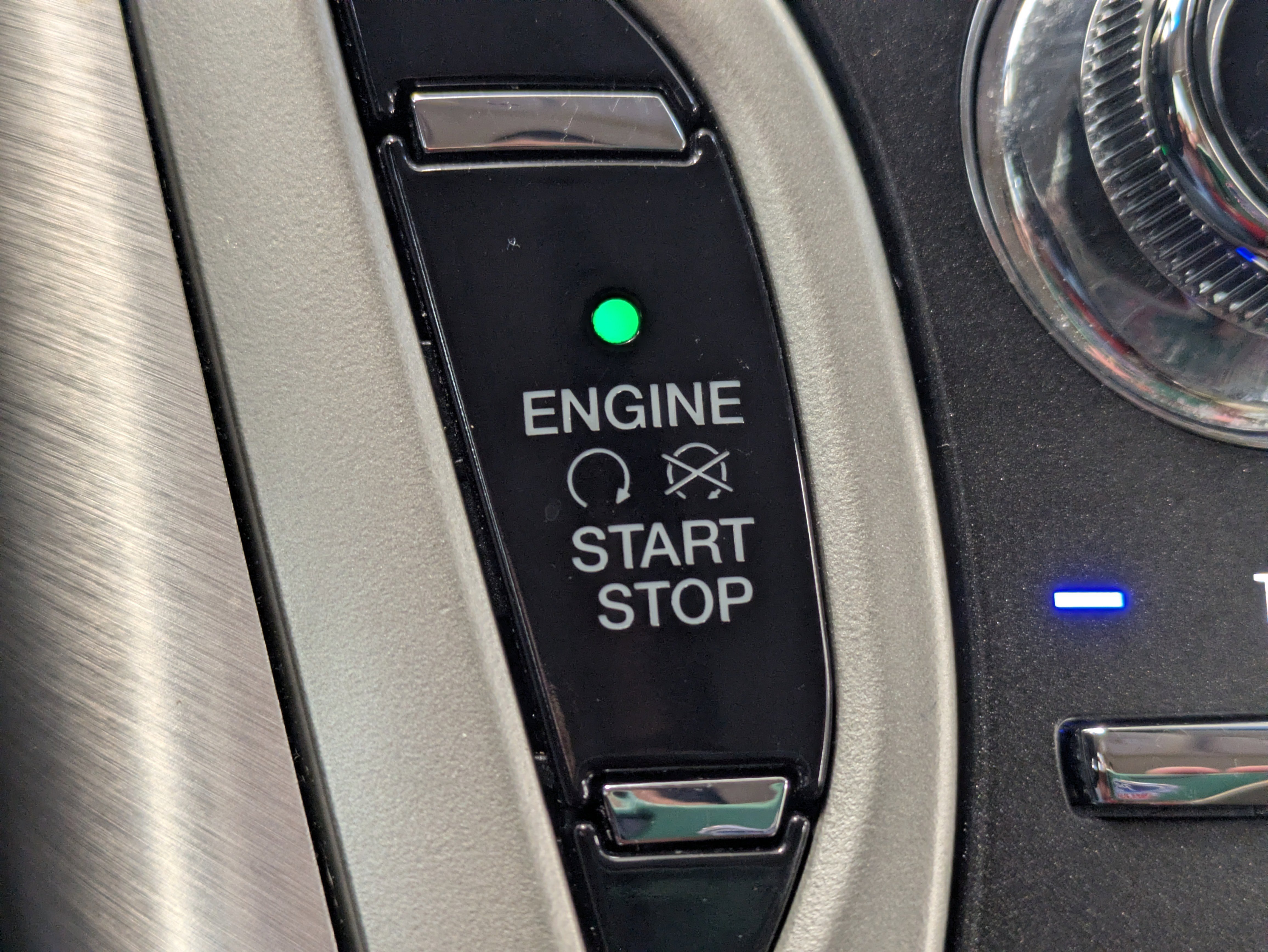 Used 2020 Lincoln Nautilus FWD w/ Equipment Group 101A image 34