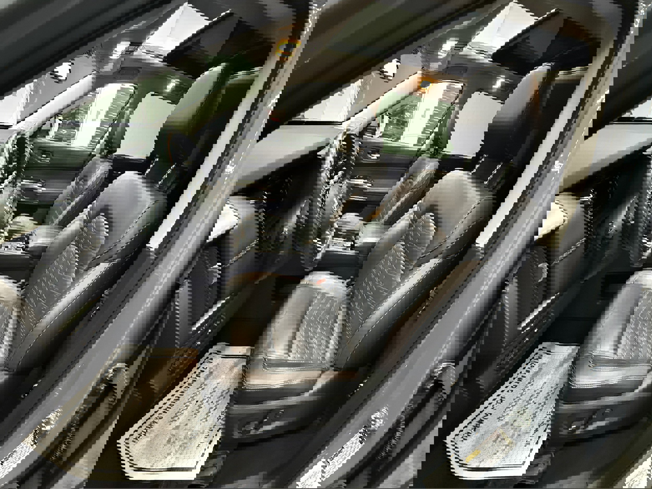 Used 2022 Nissan Pathfinder Platinum image 12