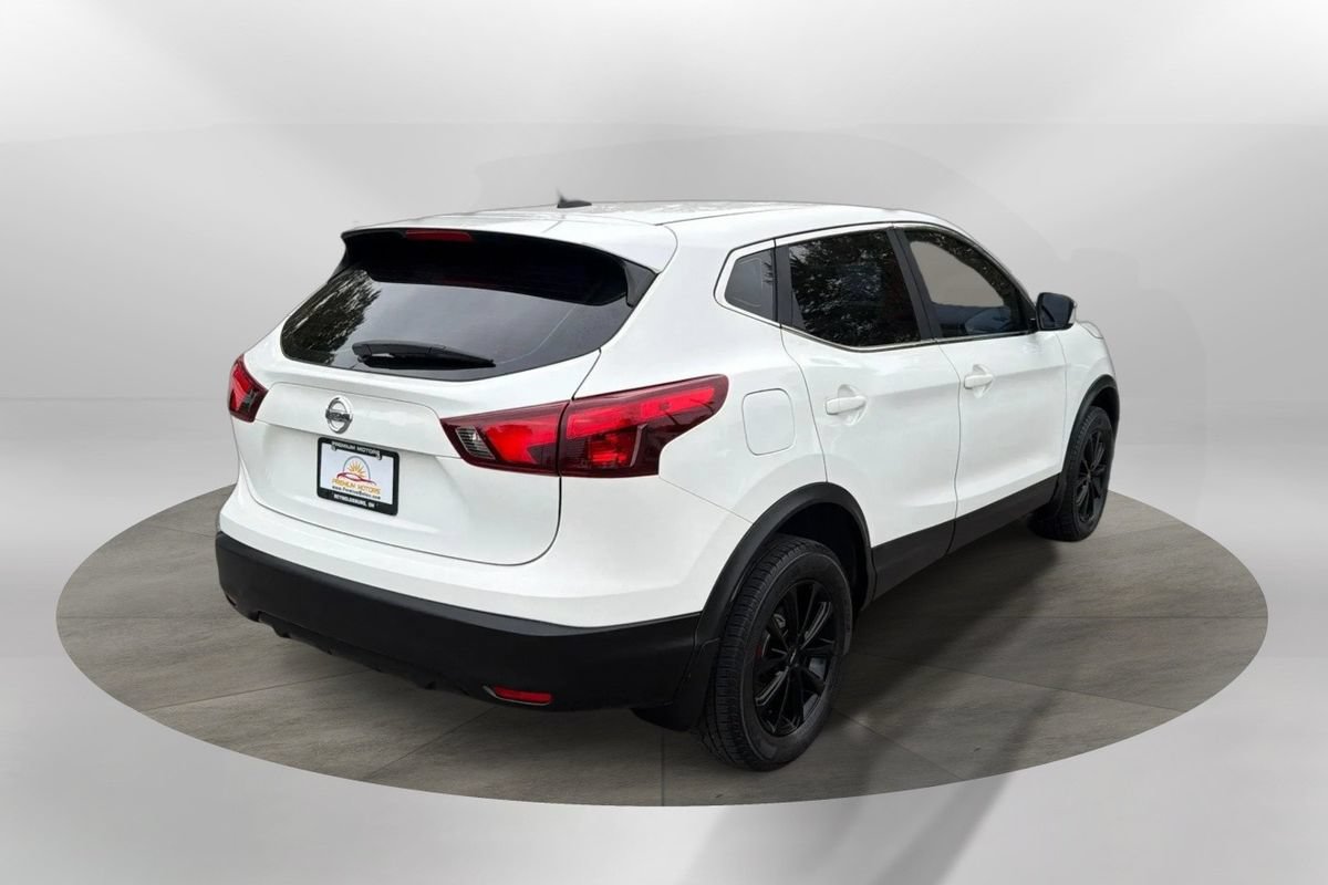 Used 2019 Nissan Rogue Sport S FWD image 5