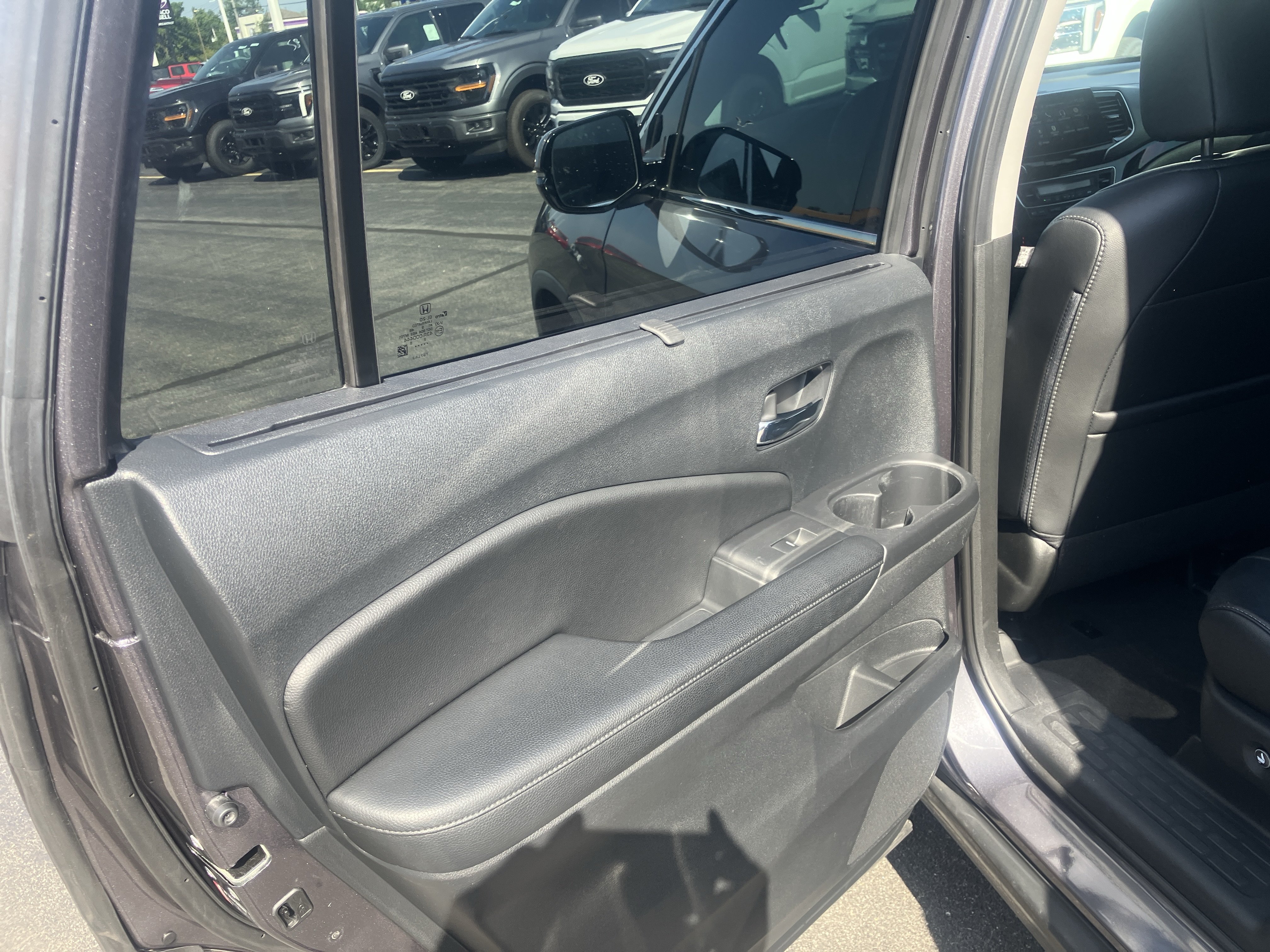 Used 2020 Honda Pilot Touring image 14