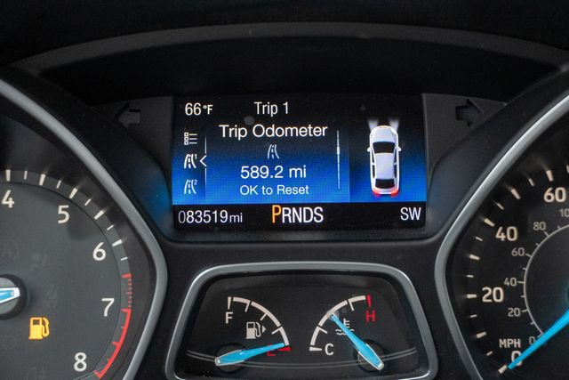 Used 2017 Ford Focus Titanium FWD image 27