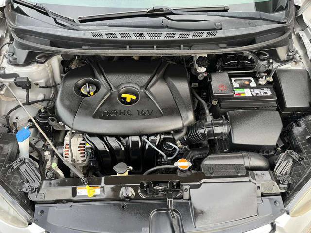 Used 2011 Hyundai Elantra GLS image 23
