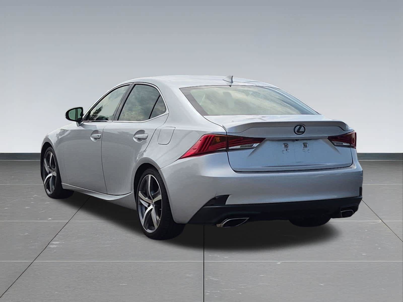 Used 2018 Lexus IS 300 AWD w/ Premium Package image 4