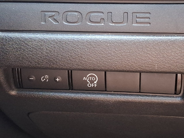 Used 2023 Nissan Rogue S FWD image 26