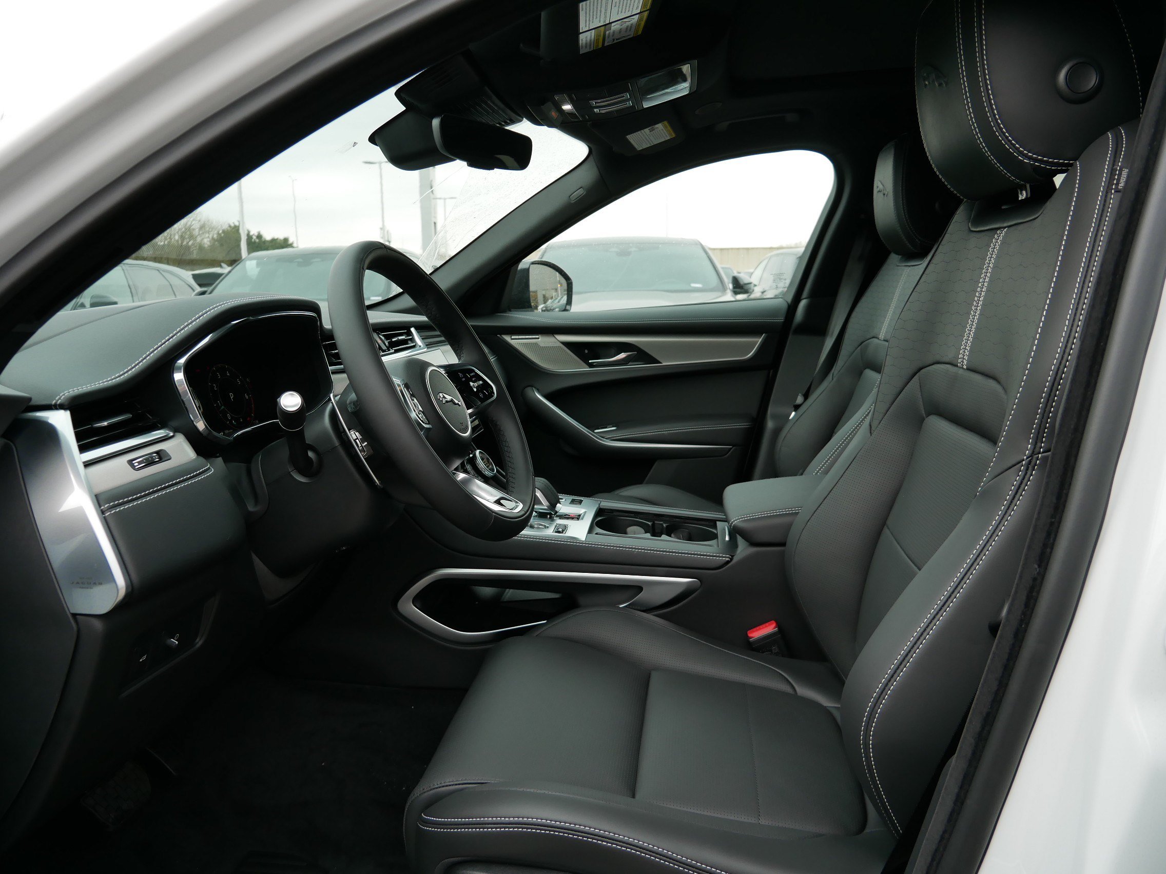 New 2026 Jaguar F-PACE R-Dynamic S AWD/4WD image 2
